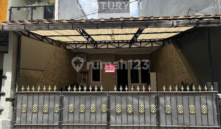 1.5-Story Semi-Furnished House in Kelapa Gading