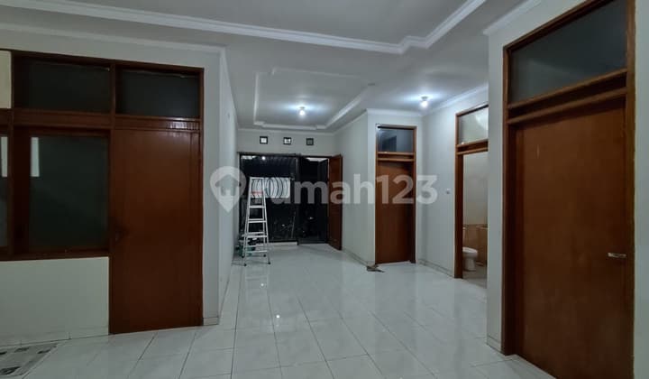 Affordable House in Taman Kopo Indah 3