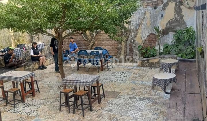 Disewakan Ruang Usaha Ex Cafe di Dago Elos Bandung Lokasi Strategis Akses Mudah