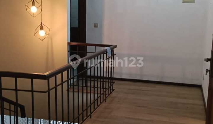 For Sale 3-Story House in Setra Duta Easy Access to Main Roads and Public Facilities Safe and Comfortable Neighborhood