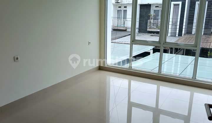 Dijual Rumah 2 Lantai Sudah Full Renovasi Siap Huni di Cisaranten Kulon Arcamanik Bandung Hunian Nyaman dan Lokasi Strategis