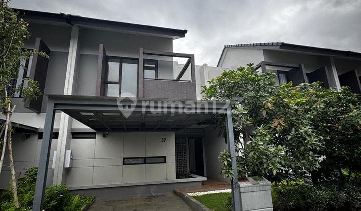 FOR RENT Comfortable and Luxurious House with Strategic Location in Flora Cluster, Freeya Type at Summarecon Bandung