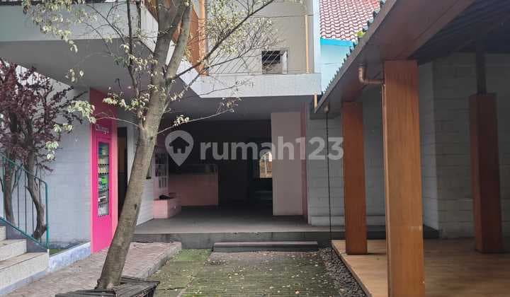 For Rent: Commercial Space Suitable for Cafe and Restaurant, Dago Wing Location, Strategic and Bustling, Easy Access.