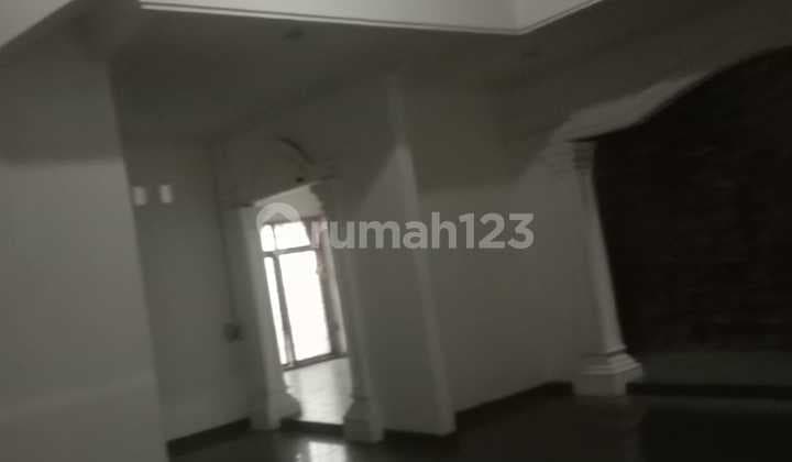 DISEWAKAN RUMAH 2 LANTAI DI KAWALUYUAAN BUAH BATU HUNIAN AMAN DAN NYAMAN SIAP HUNI DENGAN LOKASI YANG STRATEGIS