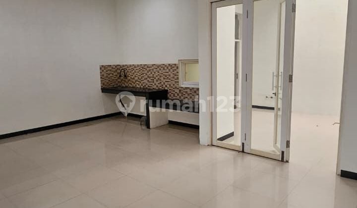 For Rent Minimalist House in TKI Kopo Indah Park Cluster, 5 Comfortable Well-Maintained Homes Ready to Occupy, Strategic Location.