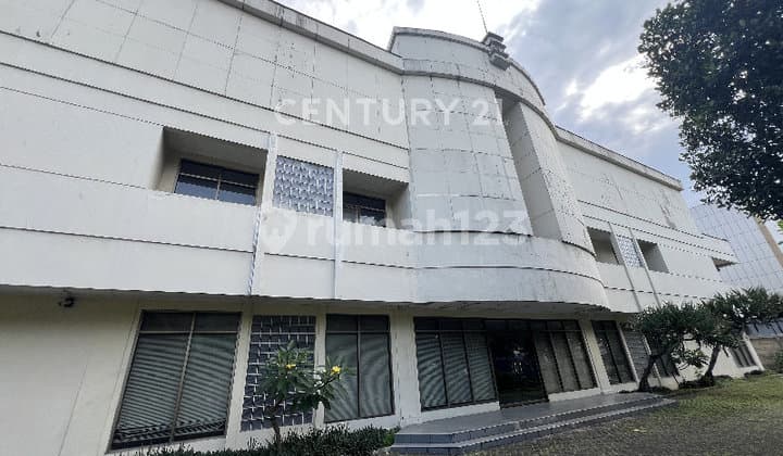 Gudang Rapi Siap Pakai Luas 2400 M Atap Tinggi di Ejip Cikarang