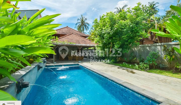 Villa Bambu 2 Lantai, 2 Kamar Tidur, SHM 300M2 di Kaliasem-Lovina