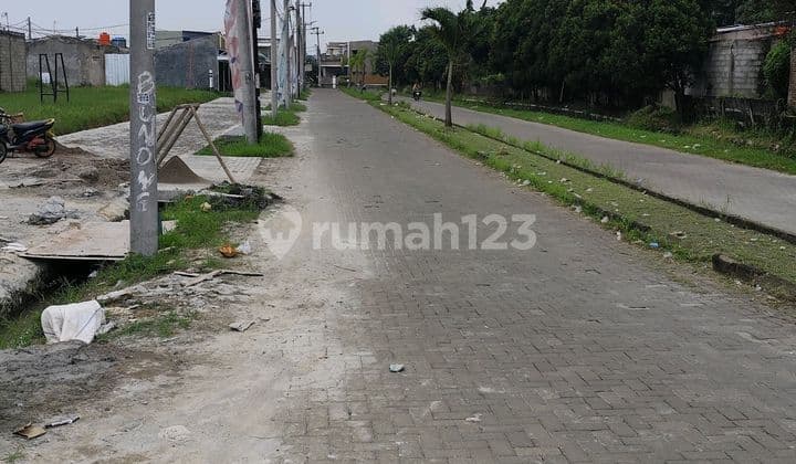 Flood-Free Shophouse on Jalan Utama Mutiara Bekasi Jaya