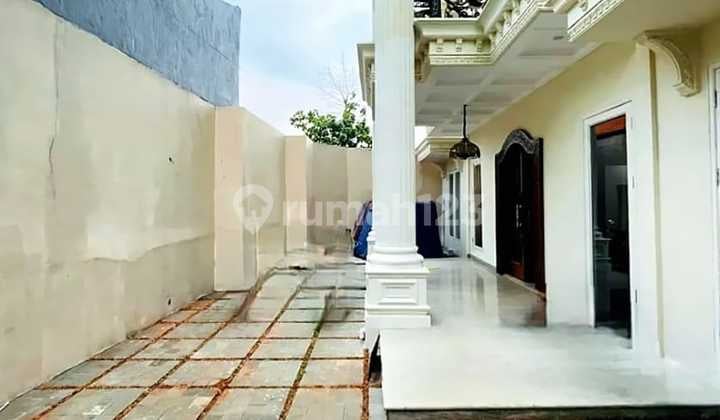 Rumah Mewah 2 Lantai di Lokasi Strategis Kemang Jaksel