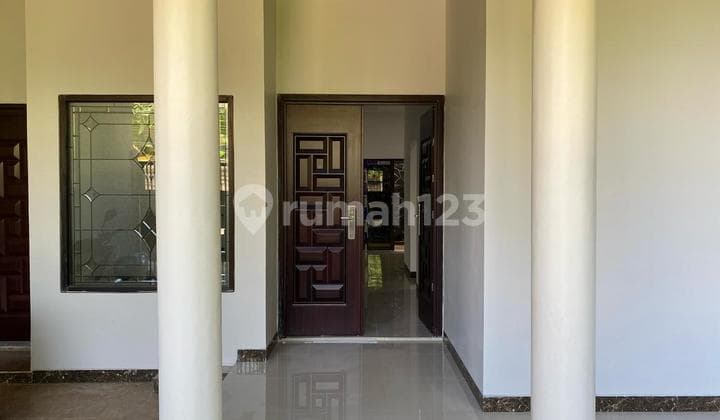 For Sale Ready-to-Live House in Kebon Jeruk, West Jakarta