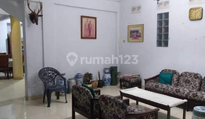 Rumah Siap Huni di Tambora Jembatan Lima Jakarta Barat Strategis