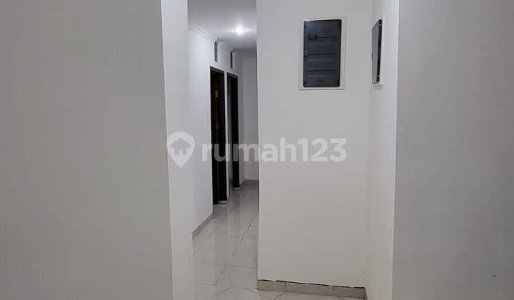 Bangunan Ex Hotel 8 Lantai di Gunung Sahari Jakarta Pusat Furnish