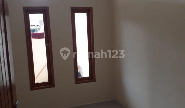 Rumah 1 Lantai di Cipondoh Makmur Tangerang Siap Huni