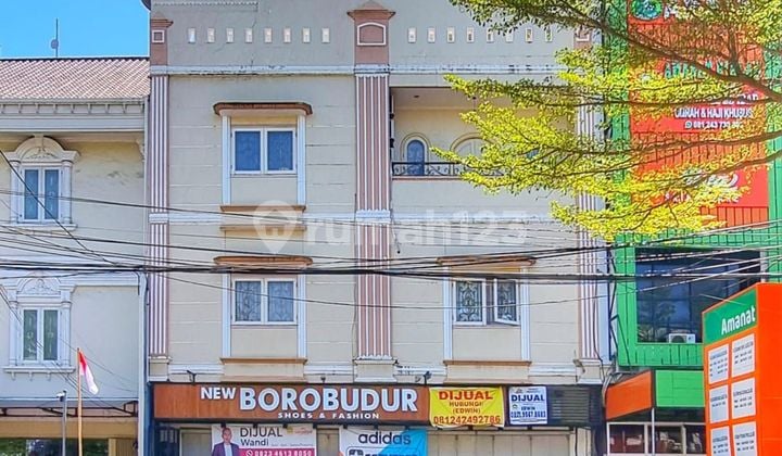 Ruko cantik pusat kota - Arief Rate