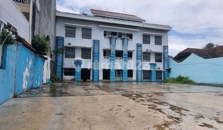 Gedung Perkantoran dan Sekolah Lokasi Panakkukang Makassar