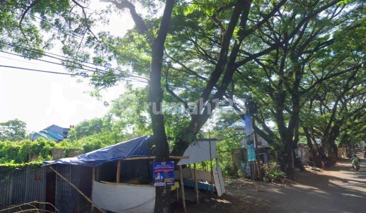 Tanah Poros Tun Abdul Razak Depan Kampus Patria Artha