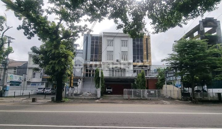 Ruko 4 Lantai Pusat Kota Makassar, Lokasi Sangat Strategis