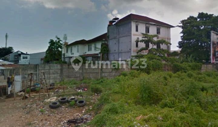 Tanah Poros Aroepala Jembatan 1