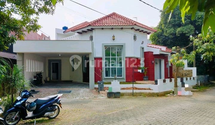 Jual Murah, Rumah Cakep, Baru Renov di Persada Kemala, Bekasi