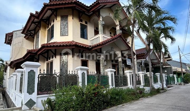 Rumah Keren Megah Dalam Komplek Perumahan Di Jatibening, Bekasi