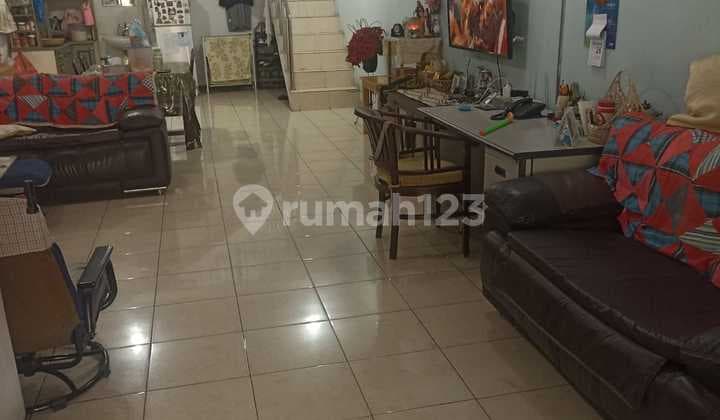 Rumah Siap Huni di Metro Permata 1 Tangerang Strategis