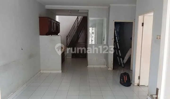 Rumah Siap Huni di Griya Permata Lokasi Strategis Nego