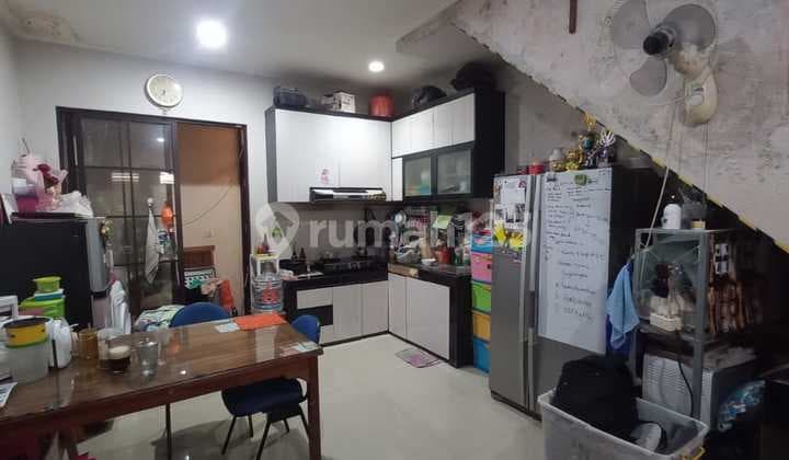 Rumah 2 Lantai di Cluster East Asia Green Lake City Nego