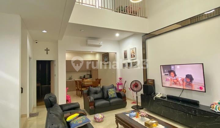 Rumah Bagus Siap Huni di Riviera Tangerang Lokasi Strategis Nego