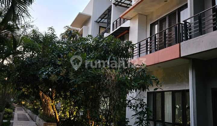 For Sale Springhill Golf Residen Kemayoran 4-Story House Beautiful