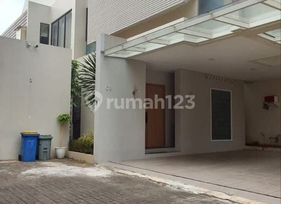 Rumah Luas Jagakarsa Jakarta Selatan Siap Huni One Gate System