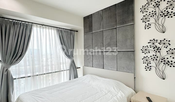 For Rent - Tower Montreal LT. 28 | 2+1 Br 80 Sqm | Include IPL & Parkir