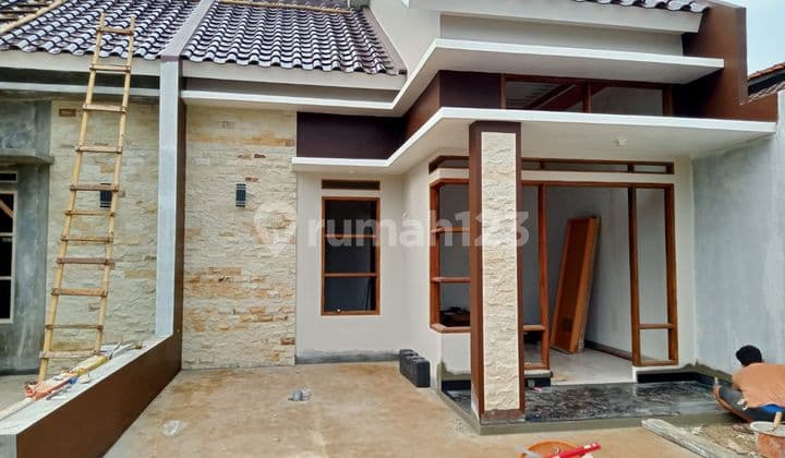 Rumah Di Jalan Tugu Macan Shm