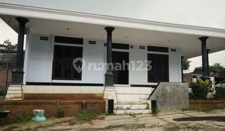 Rumah konsep kost2an di Srondol Semarang atas