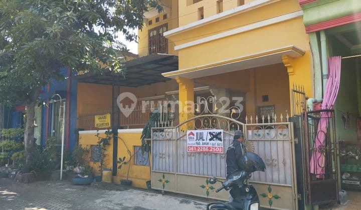 Rumah 2 lantai di perumahan Plamongan Indah cocok untuk hunian dan usaha