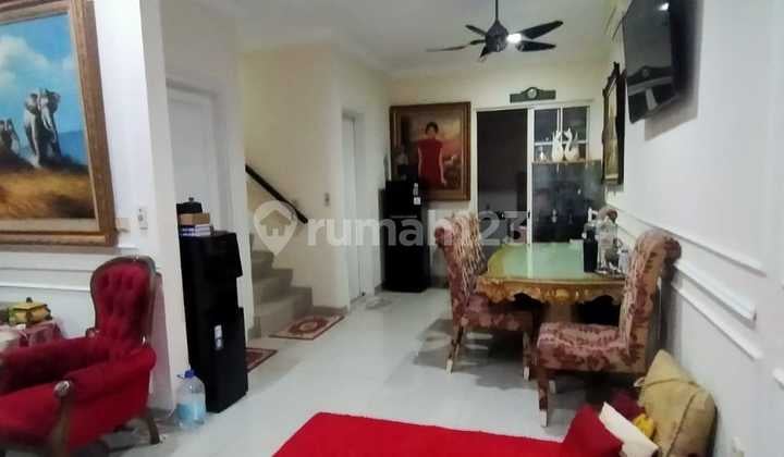 Rumah 2 Lantai Green Lake City Cluster West Europe 6x15 Shm