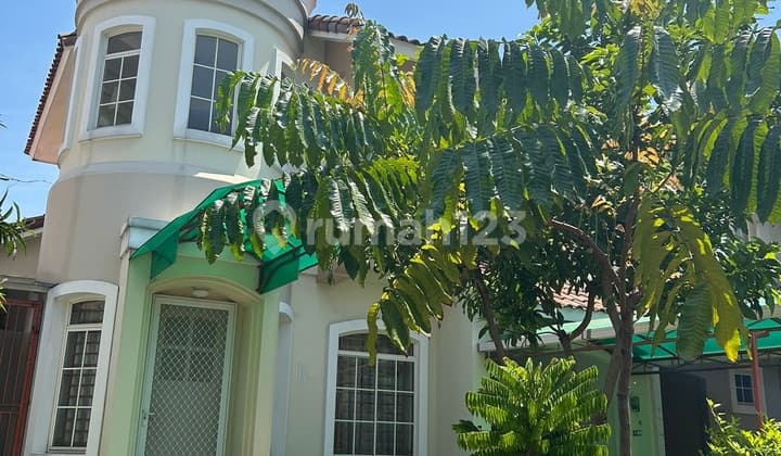 Rumah 2 Lantai di Graha Padma Semarang