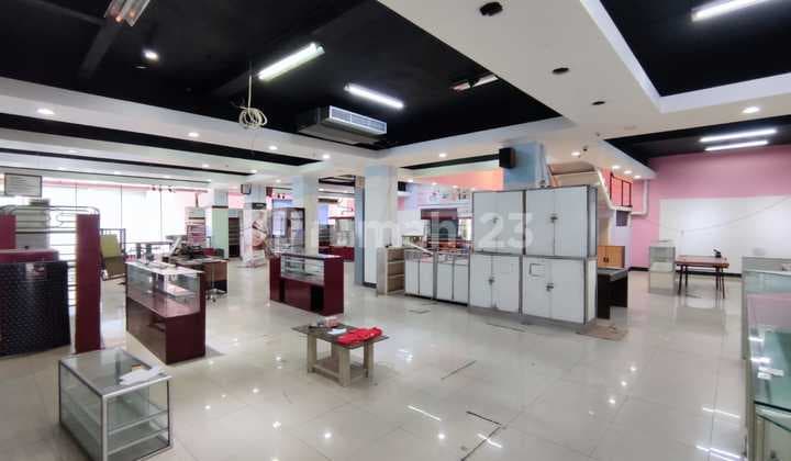 Commersial Building Strategis di Pusat Bisnis Pandanaran Semarang