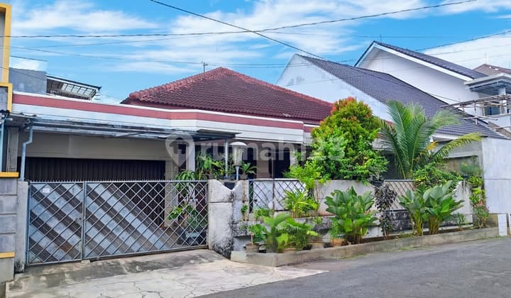 Rumah Siap Huni di Tengah Kota, Jl. Mawar, Semarang Tengah