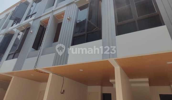 Ruko Mewah 3 Lantai di Rawasari Raya Jakarta Pusat Dekat Sma 30