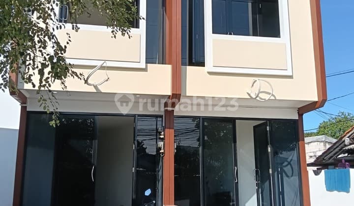 Shop House for Business and Residence! Strategic Location, Attractive Price