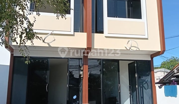 Ruko untuk Usaha dan Hunian! Lokasi Strategis, Harga Menarik