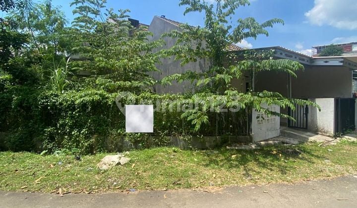 Dijual Rumah Hook dengan Halaman Samping yang Luas Griya Alam Sentul