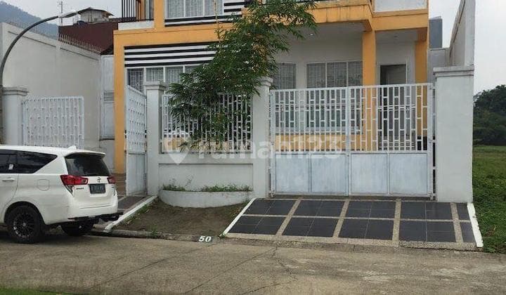 Dijual Rumah dengan Poll Best View Gunung Pancar Sentul Bogor
