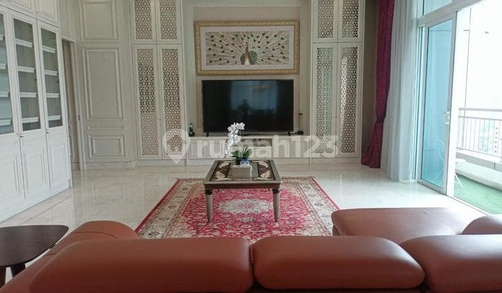 Disewakan Apartment Pacific Place 4 BR Bagus Furnished
