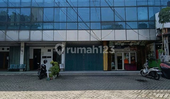 Jual Cepat Ruko Gandeng 2.luas 10m²x26m² 3,5 Lantai.pinggir Jalan Besar.lokasi Strategis