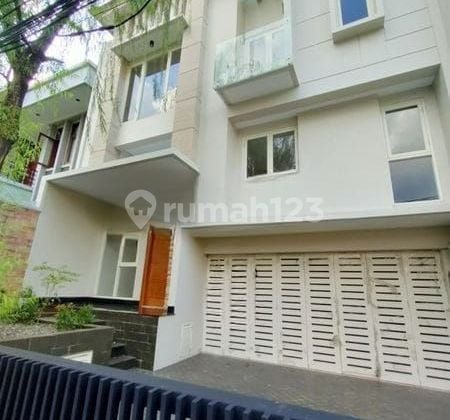 Rumah ******** Di Kebayoran ******** Gate ******** ******** Nego Sampai Deal