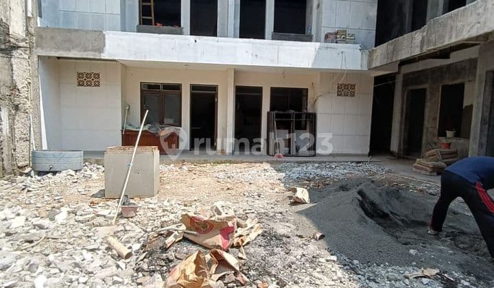 Rumah Kos Eksklusif Dekat Rs Mayapada Lebak Bulus.finishing 80%.harga Nego Sampai Deal