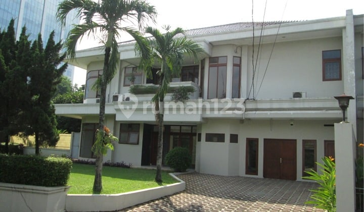 Rumah Mewah Semi Furnish Di Kebagusan.one Gate System.bebas Banjir