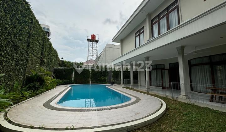 Rumah Mewah Di Kebagusan.one Gate System.bebas Banjir.lokasi Strategis