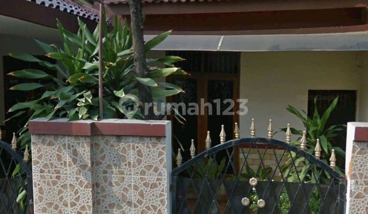 Rumah siap huni dekat MRT di kebayoran ******** ******** nego sampai deal